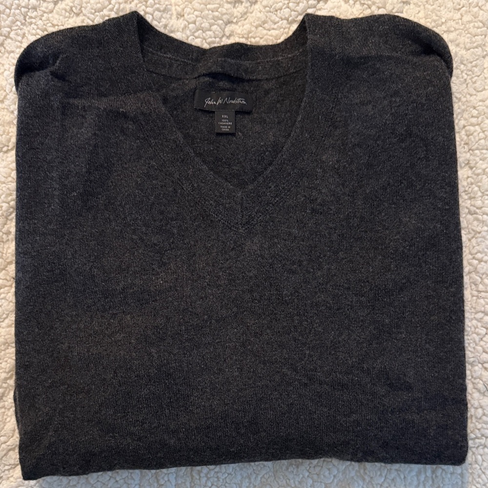John W Nordstrom Men's Charcoal V-Neck Sweater XXL 100% cashmere